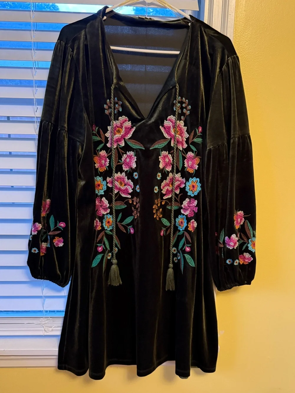 Dark Green Velvet Floral Embroidered Tunic Dress - Picture 1 of 1
